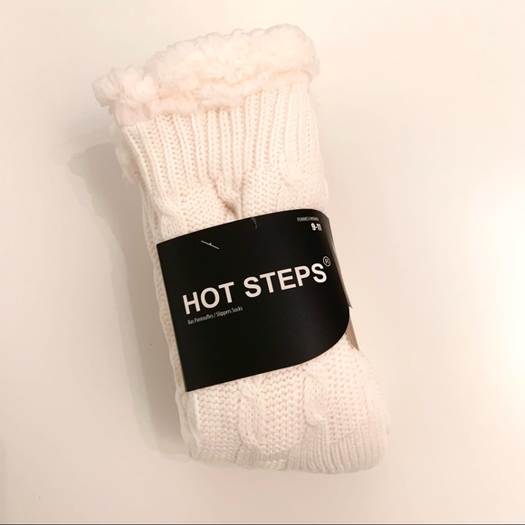 🍒2/20$ HOT STEPS Cable Knit Sherpa Lined Slippers Reading Socks NWT - Picture 5 of 9